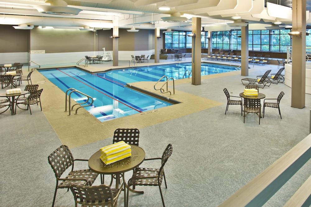 Hilton Chicago Oak Brook Hills Resort & Conference Center Exterior foto