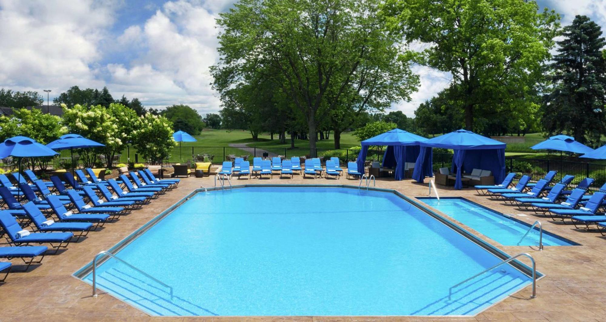 Hilton Chicago Oak Brook Hills Resort & Conference Center Exterior foto
